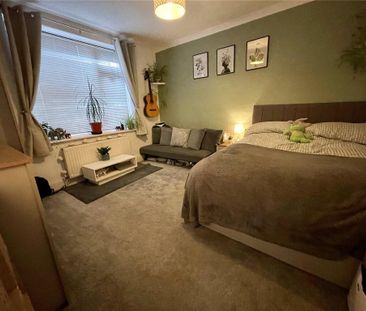 4 bedroom detached house to rent - Photo 3