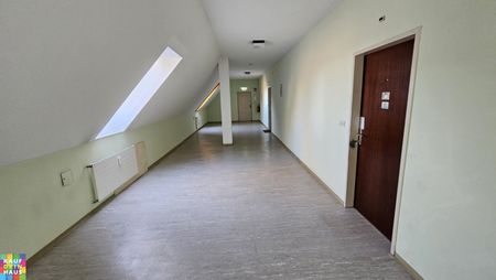 1 ZIMMERWOHNUNG MIT BALKON IN ABSOLUTER RUHELAGE - Foto 3