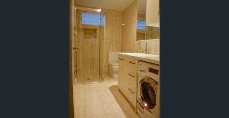 renovated one bedroom ground floor unit in Hawthorn East - Photo 5