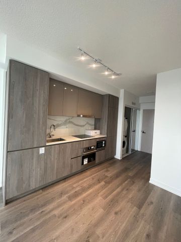 For Lease - 8 Interchange Way Unit# 1810, Vaughan, Ontario - Photo 4