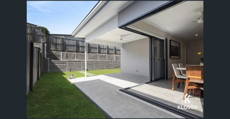 🌟 RARE FIND! Dual Master Suites + 3 Bathrooms – Perfect for Multi-Gen Living 🌟 - Photo 3