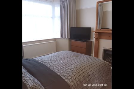 Room in a Shared House, Luton, LU2 - Photo 4