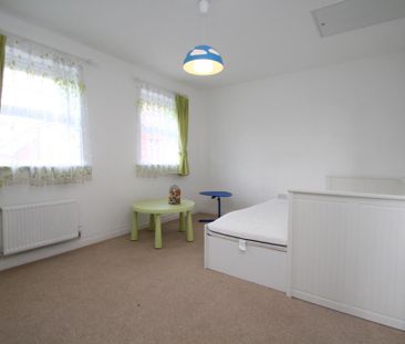 4 bedroom terraced house to rent - Photo 1