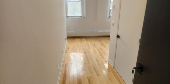 1 CH - 1 SDB - Montréal - $995 /mo - Photo 2
