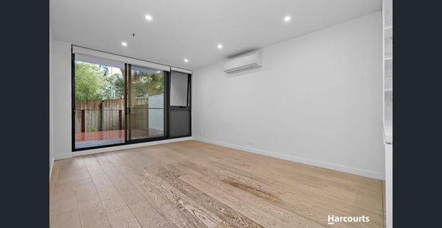 LUXURY LIVING IN THE HEART OF DONCASTER - Photo 1