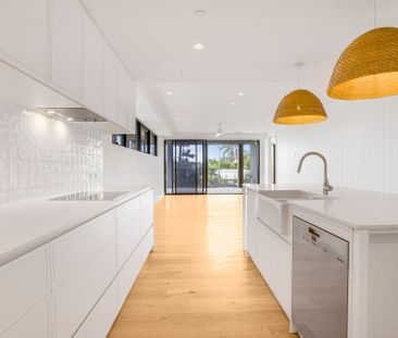 Near New Apartment with Uninterrupted Ocean Glimpses!! - Photo 4