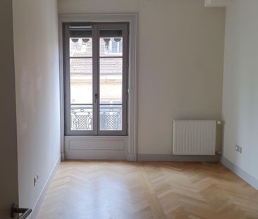 location Appartement F3 DE 89.3m² À LYON - Photo 5