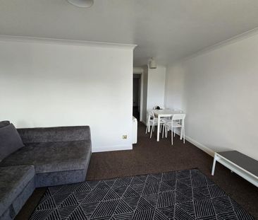 1 Bed Flat, St Marks Court, SE6 - Photo 1