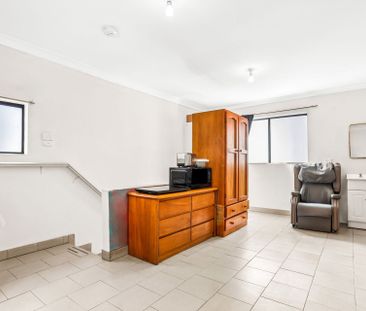 Spacious Rooms - Photo 4