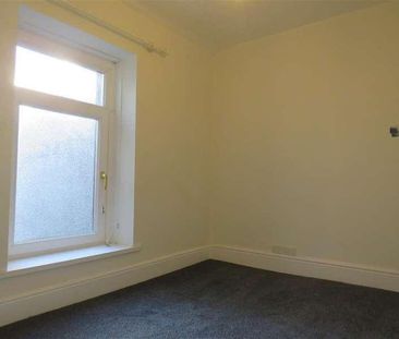 Dinas Street, Plasmarl, Swansea, SA6 - Photo 1