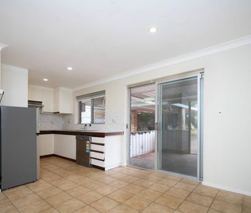 Four bedroom home - Photo 4