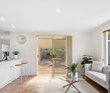 12 Moncur St, Woodcroft SA 5162 - House For Rent | Domain - Photo 3