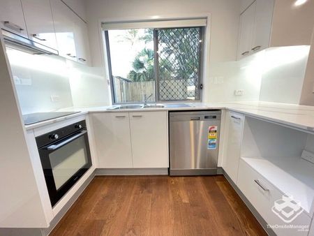 Unit 21 15 Alter Street Wynnum West - Photo 2