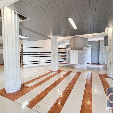 Location Appartement 1 pièce 18m² - Photo 4