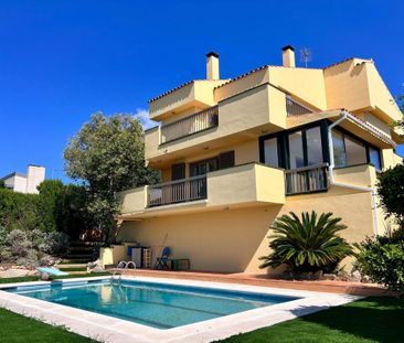 3 room luxury Apartment for rent in Teià, Catalonia - Photo 6