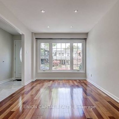 Available Immediately. Welcome Home in the Heart of Leslieville - Photo 4