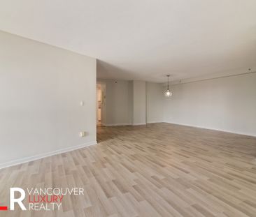 Condo in Downtown Vancouver, BC - Photo 1