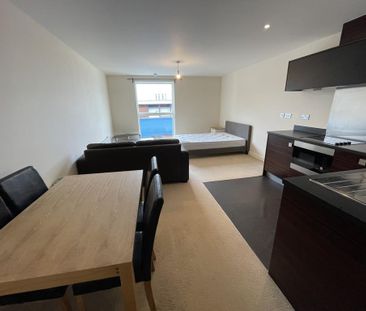 Studio to rent - Photo 1