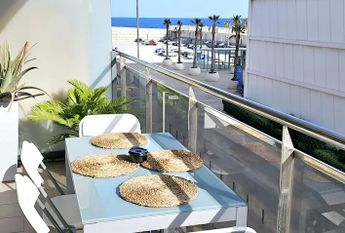 Plaça del Vaixell Maria Assumpta, Badalona, Catalonia 08912