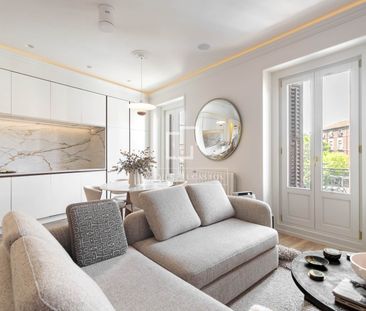 Excellent 2 Bedroom apartment for rent in La Latina, Madrid - Photo 4