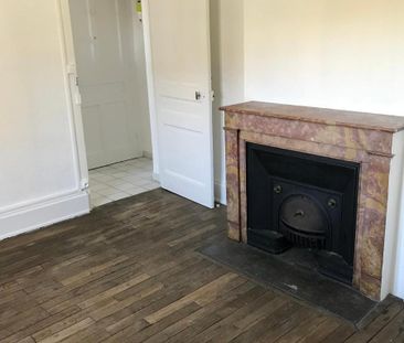 Location Appartement 1 pièce 28m² LYON 3ème - Photo 3