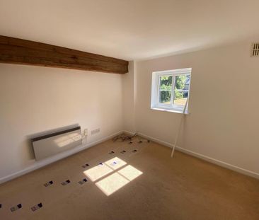 3 bedroom detached house to rent - Photo 2