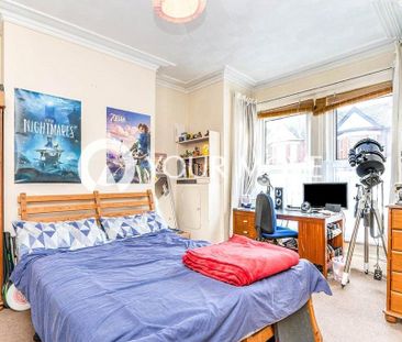 6 bedroom terraced house to rent - Photo 4