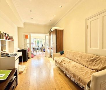 4 bedroom terraced house to rent - Photo 3