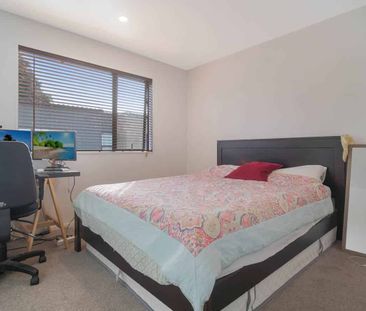 Stunning 2Bedroom with spacious storage townho... - Photo 5