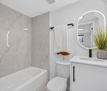 For Lease - 279 REINER Road Unit# D, Toronto, Ontario - Photo 3