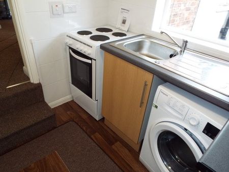 Derby Street, Burton-on-Trent, DE14 - Photo 2