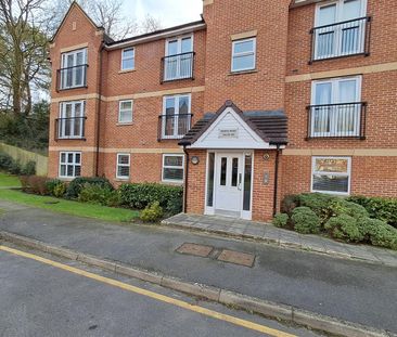 2 bed flat to rent in Walton Road, Bushey, WD23 - Photo 1