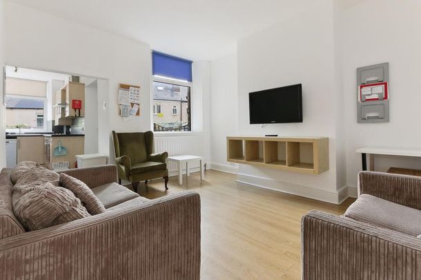 4 bedroom house share to rent - Photo 1