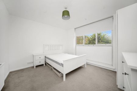 4 bedroom maisonette to rent - Photo 5