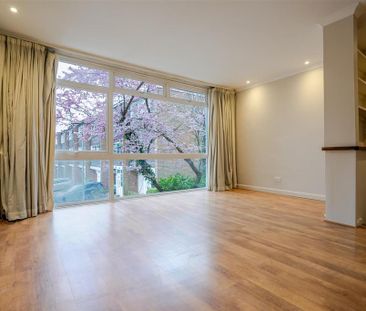 4 bedroom townhouse to rent - Photo 2