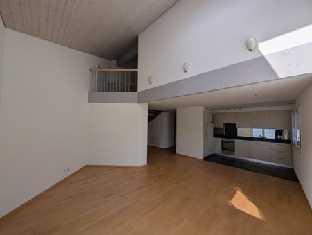 4.5-Zimmer-Maisonettewohnung mit Galerie und Balkon in Ziefen - Photo 2