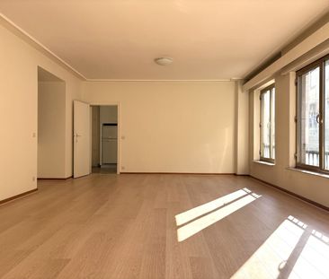 Appartement te huur - Photo 1