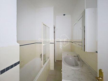 Location Appartement 3 pièces 67m² - Photo 3