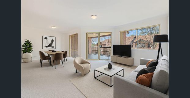 Well Appointed Apartment in Prime Location - Photo 1