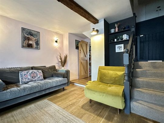 High Street, Tideswell - Photo 1