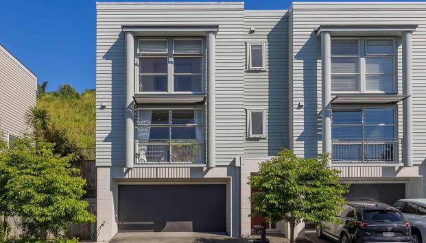 Fletcher-Built Modern 3-Bedroom Terrace Home - Photo 1