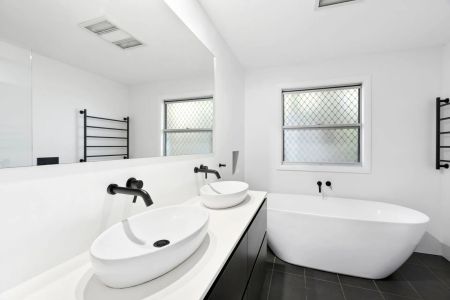 North-Facing Retreat with Sparkling Pool Oasis and Breathtaking Ocean Views - Photo 3