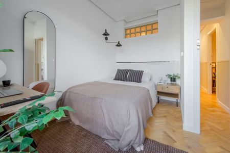 Avenida Felipe II, Madrid, Community of Madrid 28009 - Photo 3