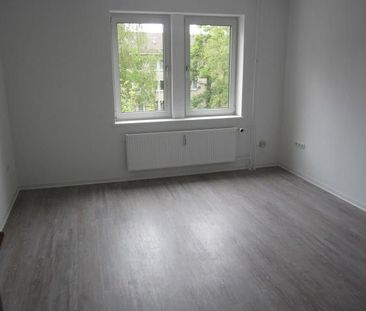 Renovierte, helle 2,5-Zimmer-Wohnung ab sofort für Sie frei! - Foto 2