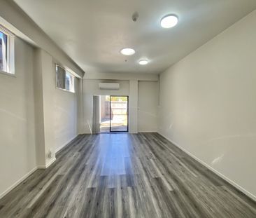 Unit 5, 78 Rosebank Road, Avondale, Auckland - Photo 3