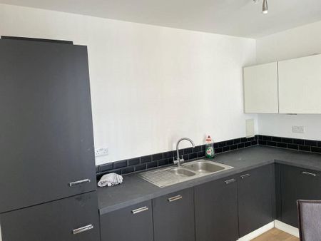 2 bedroom apartment to rent - Photo 5
