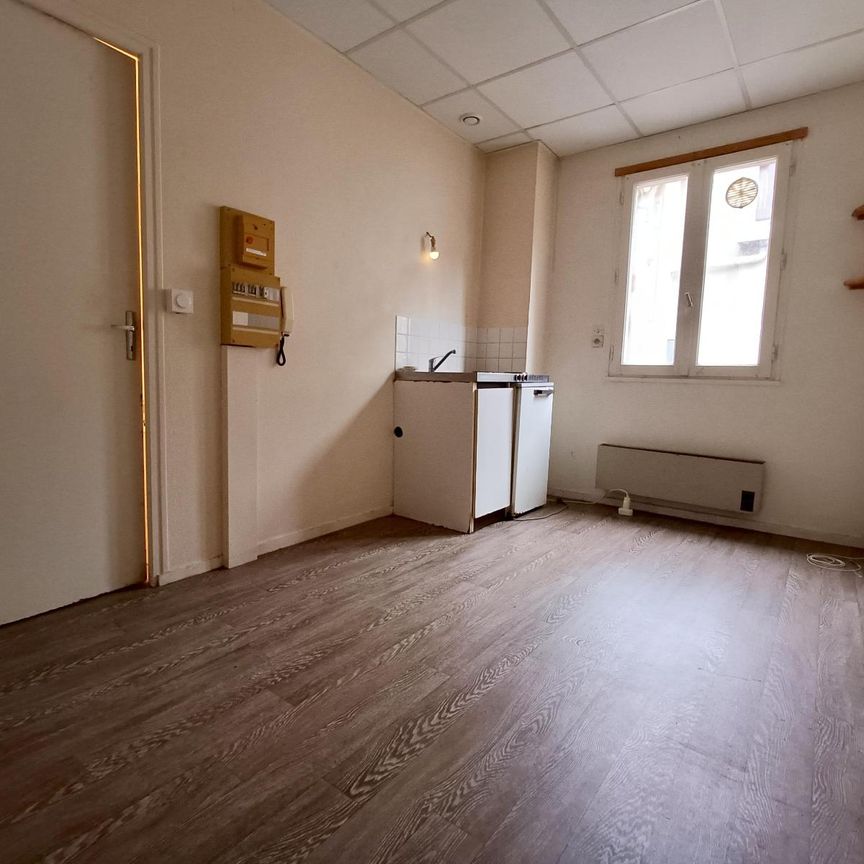 Location Appartement 1 pièce 11m² NANTES 44000 - Photo 1