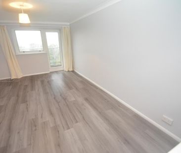 3 bedroom apartment to rent - Photo 5