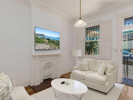 114 Renwick St, Redfern NSW 2016 - House For Rent | Domain - Photo 1