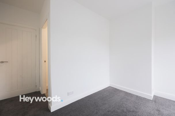 2 bed terraced house to rent in Mars Street, Stoke-on-Trent, Staffordshire - Photo 1